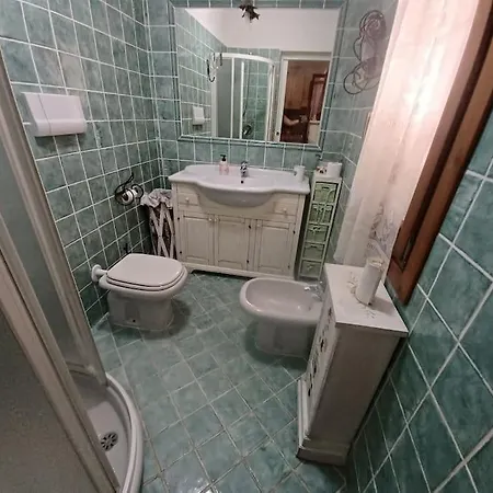 Baia De Bahas- Appartamentorifinito Con Giardino Mattonato Διαμέρισμα